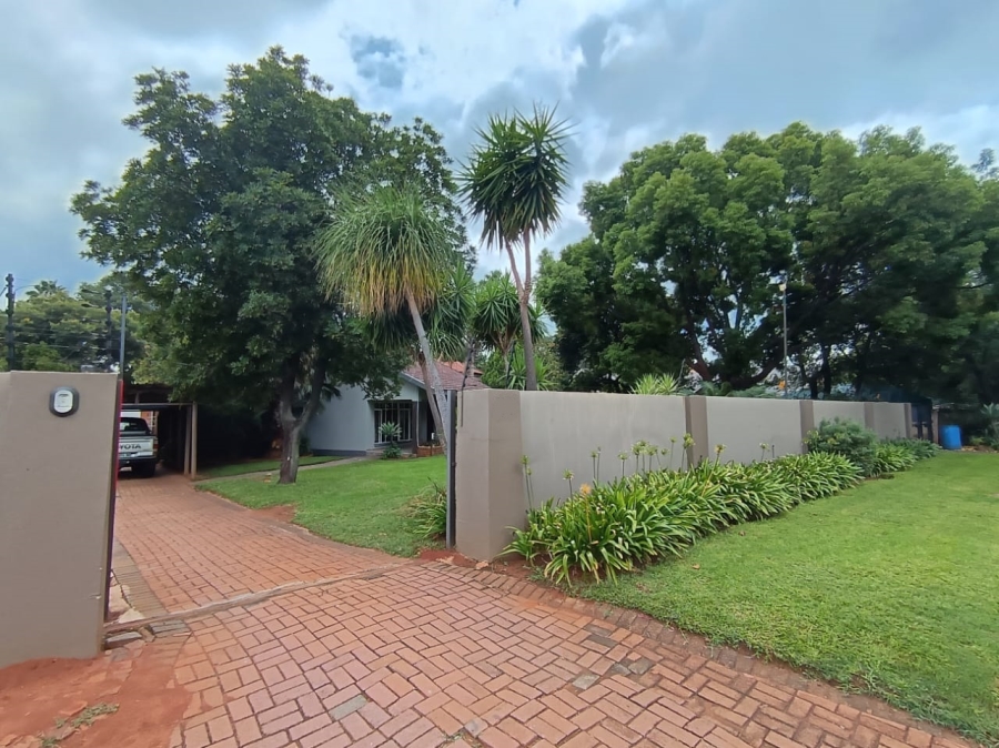 3 Bedroom Property for Sale in Protea Park North West